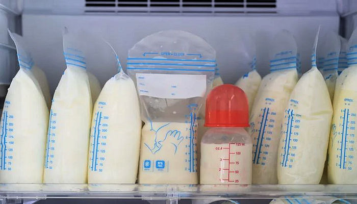 Cómo calentar y almacenar leche materna