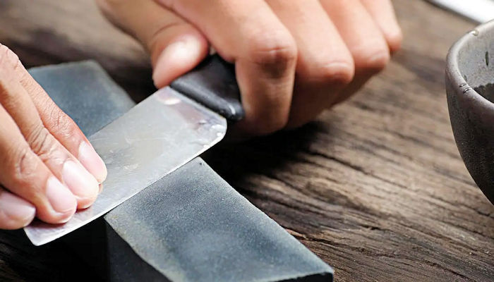 Técnicas de afilado de cuchillos con piedra